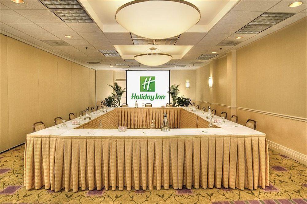 Holiday Inn Alexandria At Carlyle By Ihg מראה חיצוני תמונה